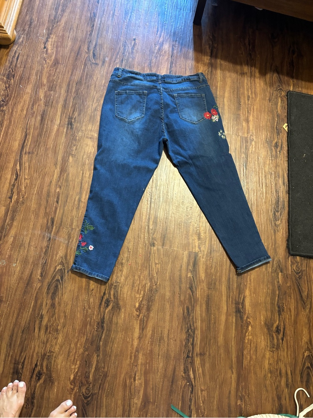 Embroidered Dark Blue Ankle Jeans with Red Floral Detail - Picture 2 of 3